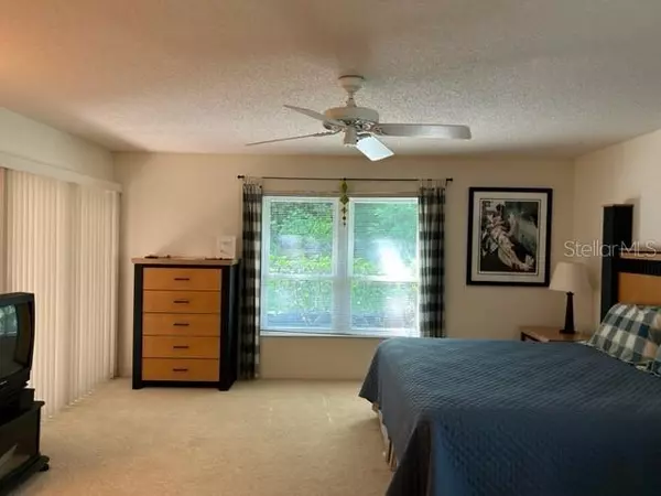 Sarasota, FL 34238,3952 WILSHIRE CIR E #166