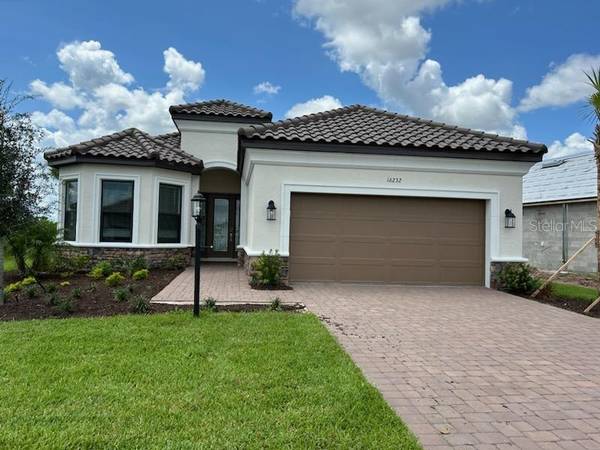 16232 FORTEZZA DR, Lakewood Ranch, FL 34211