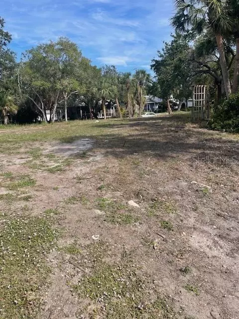 Sarasota, FL 34239,1700 SEMINOLE DR