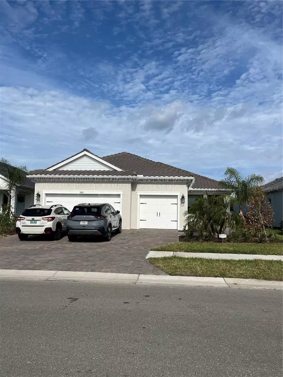 Sarasota, FL 34241,10261 CANAVERAL CIR