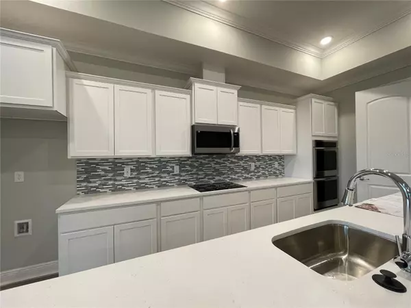 Edgewater, FL 32141,2292 ELEGANT MANOR CIR