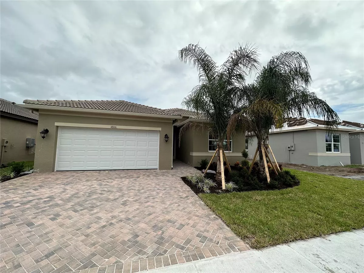 Wimauma, FL 33598,4806 AVILA LAKES DR