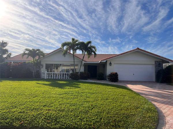 590 PUTTER LN, Longboat Key, FL 34228