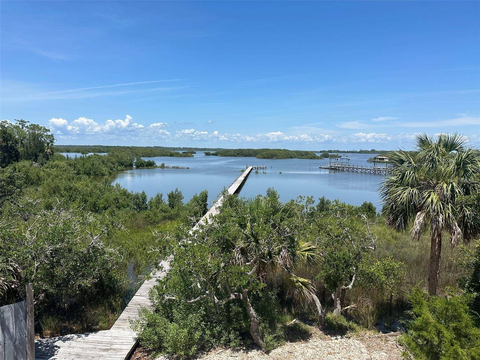11871 RYE KEY DR, Cedar Key, FL 32625