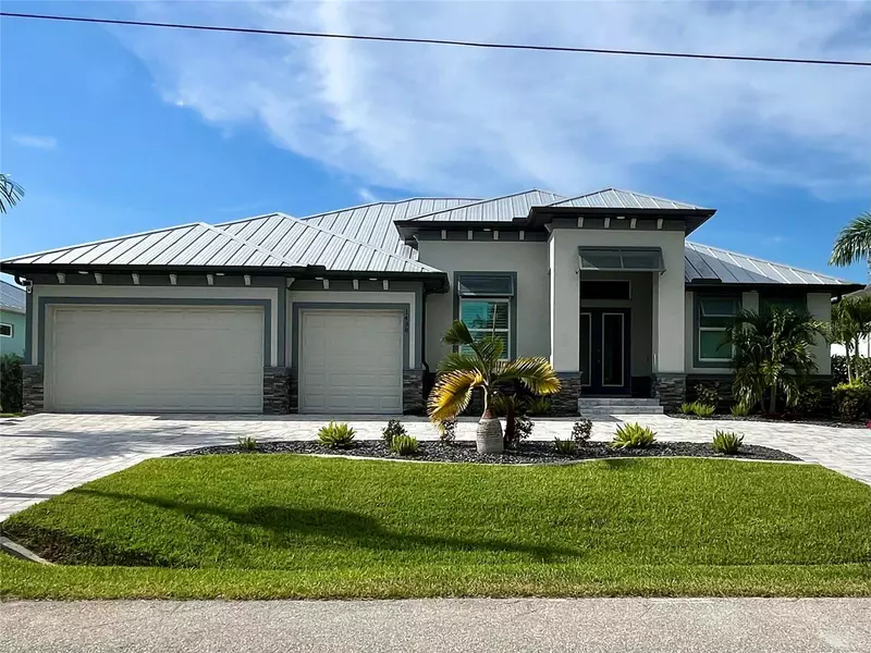 1438 CASEY KEY DR, Punta Gorda, FL 33950