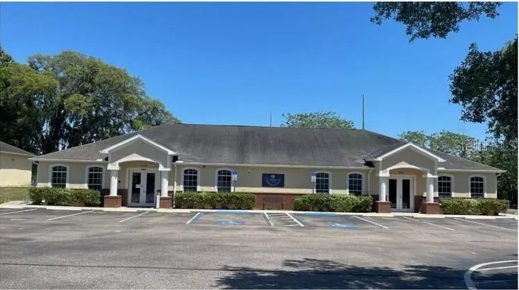 Zephyrhills, FL 33542,6938 MEDICAL VIEW LN