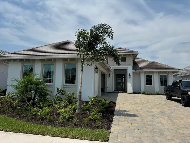 8340 SEA GLASS CT, Sarasota, FL 34240