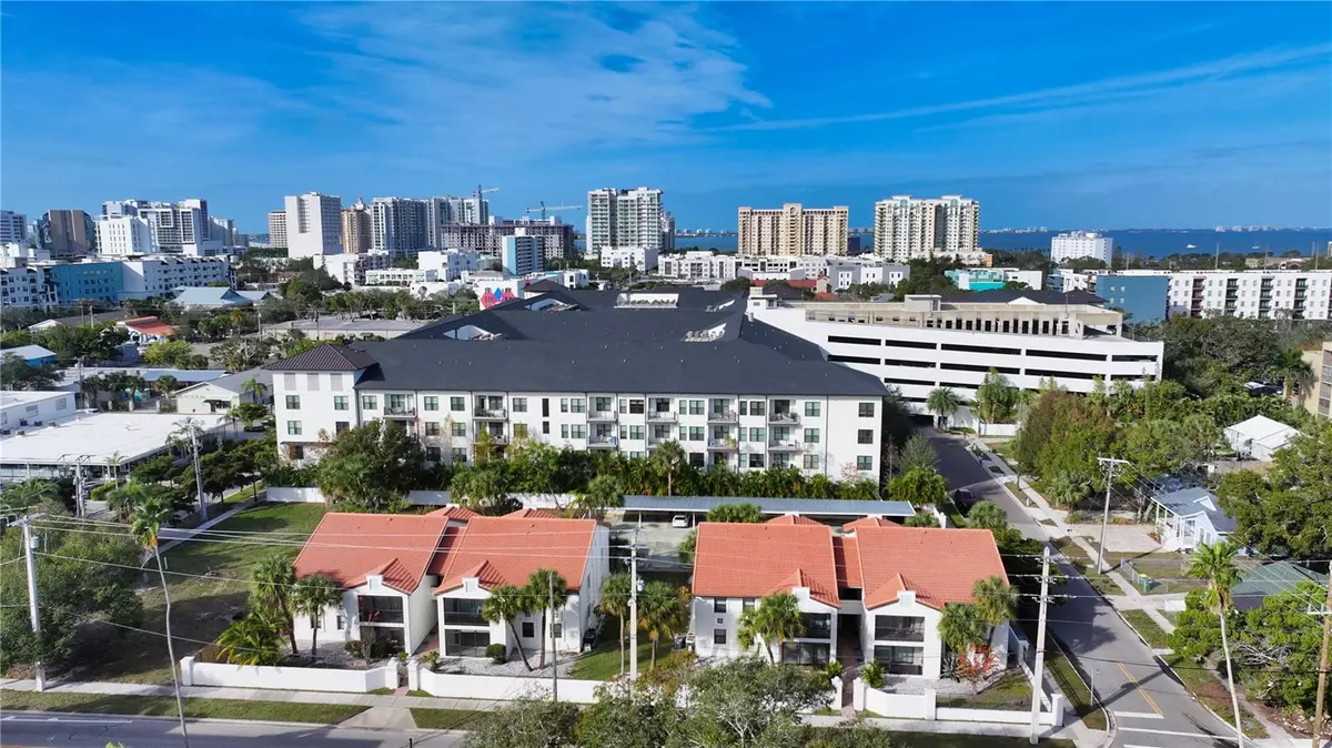 Sarasota, FL 34236,631 N ORANGE AVE #208