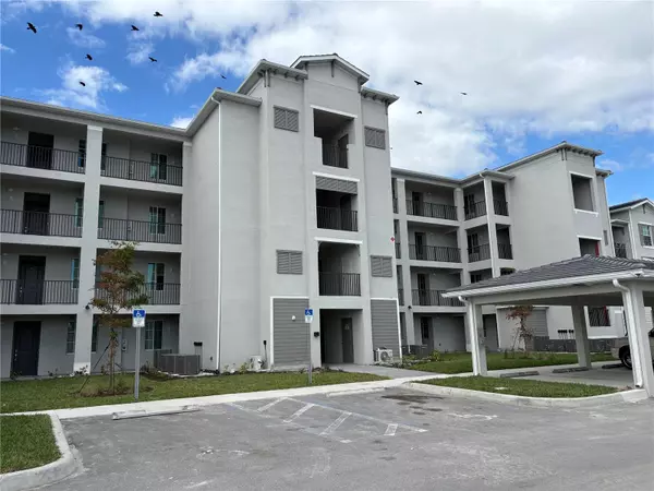 Venice, FL 34293,17565 OPAL SAND DRIVE #106