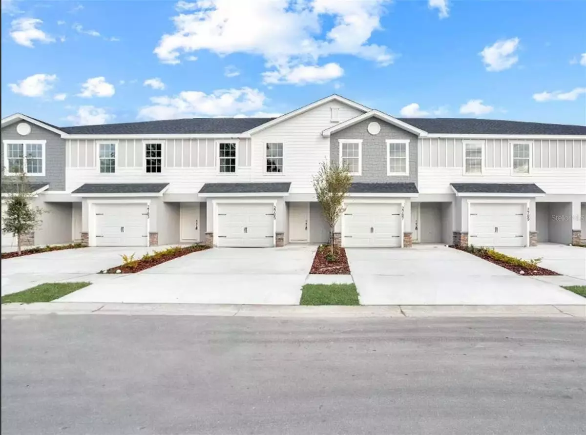 Plant City, FL 33566,2825 IDYLL LAKES CIR