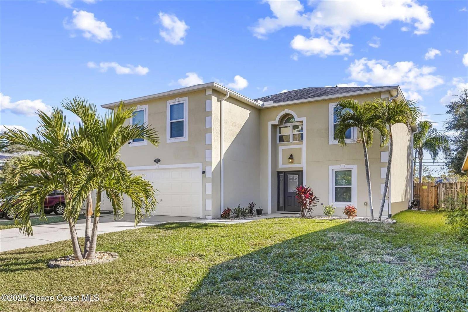 2073 SORENTO CIR, Melbourne, FL 32904