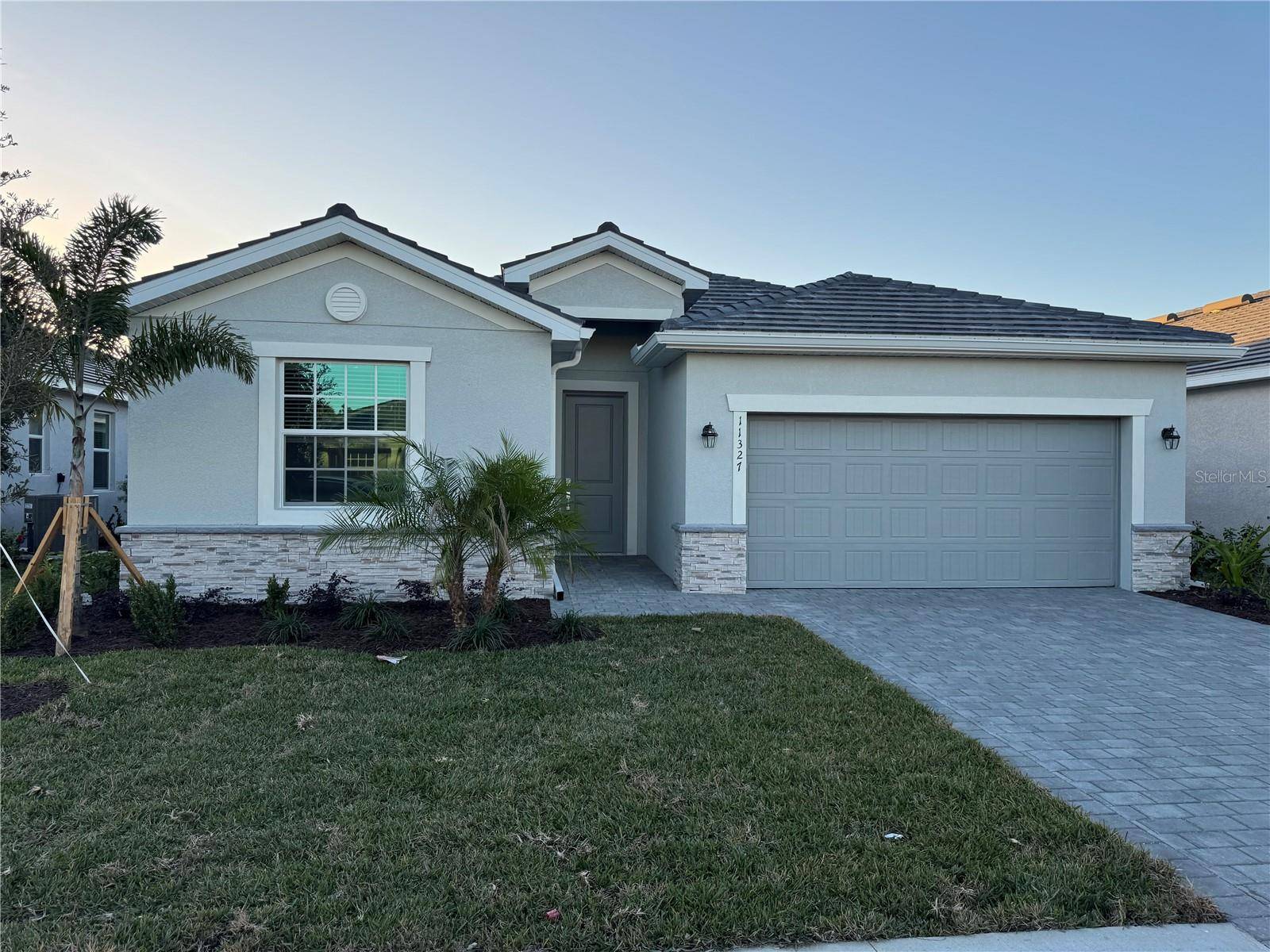 11327 PINOT DR, Venice, FL 34293