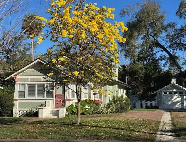 347 E 9TH AVE,  Mount Dora,  FL 32757