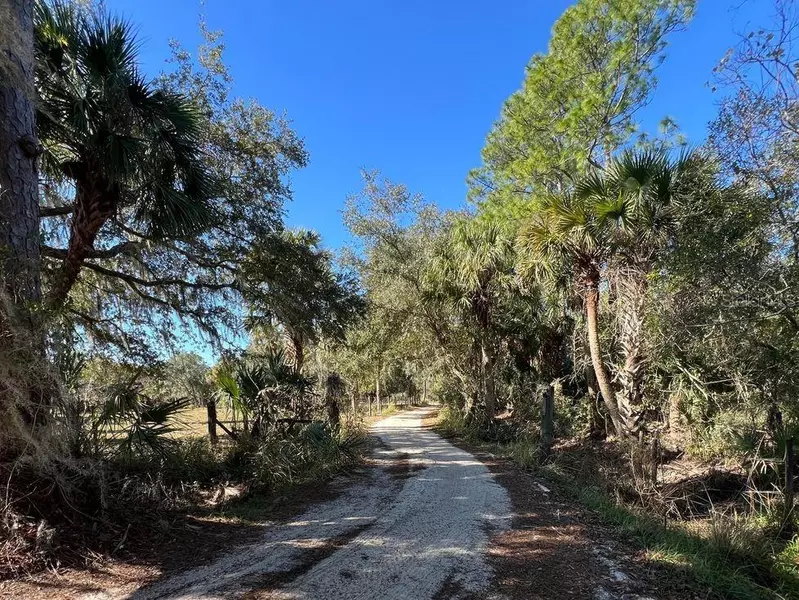 2800 FRESHWATER LN, Mims, FL 32754