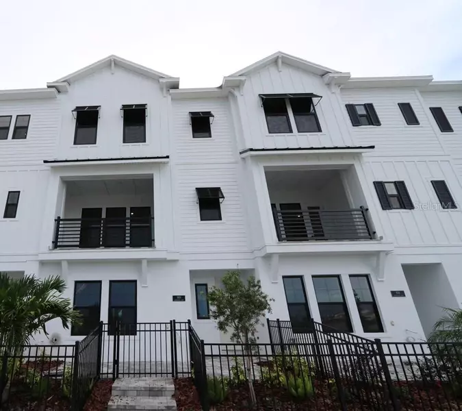1639 SPRINGWELL LN, Sarasota, FL 34240
