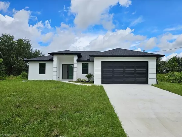 2708 HELEN PL, Lehigh Acres, FL 33971