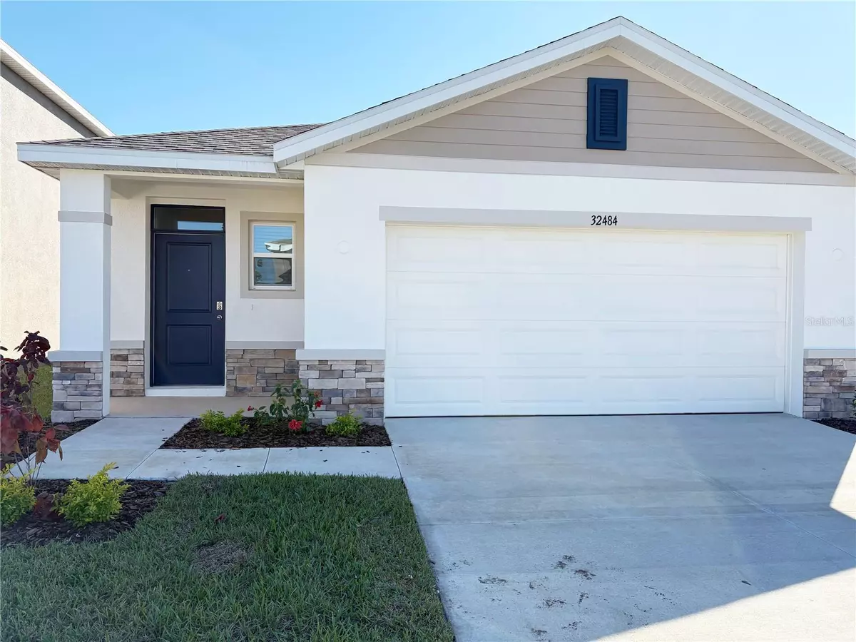 Wesley Chapel, FL 33543,32484 WEATHERED OAK DR