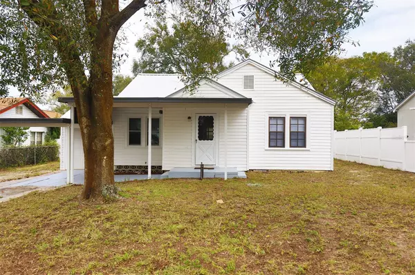 527 EMERALD AVE, Lake Wales, FL 33853