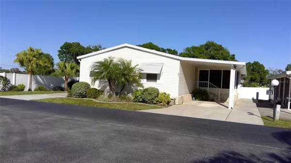 Frostproof, FL 33843,452 PAR DR #371