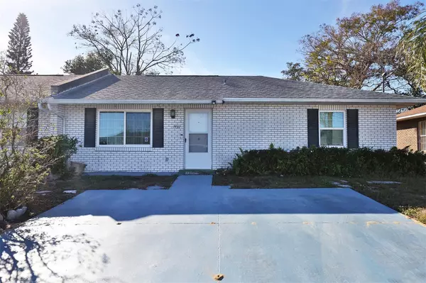 1450 THOUSAND ROSES DR S,  Lake Wales,  FL 33853