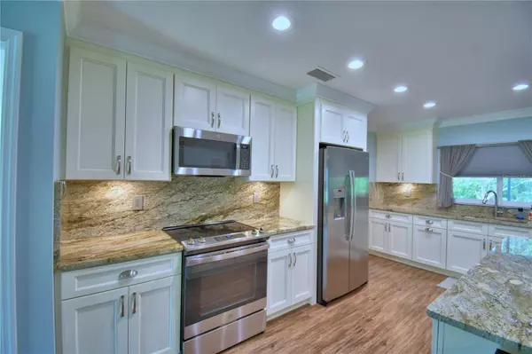 Frostproof, FL 33843,112 REEDY CREEK DR