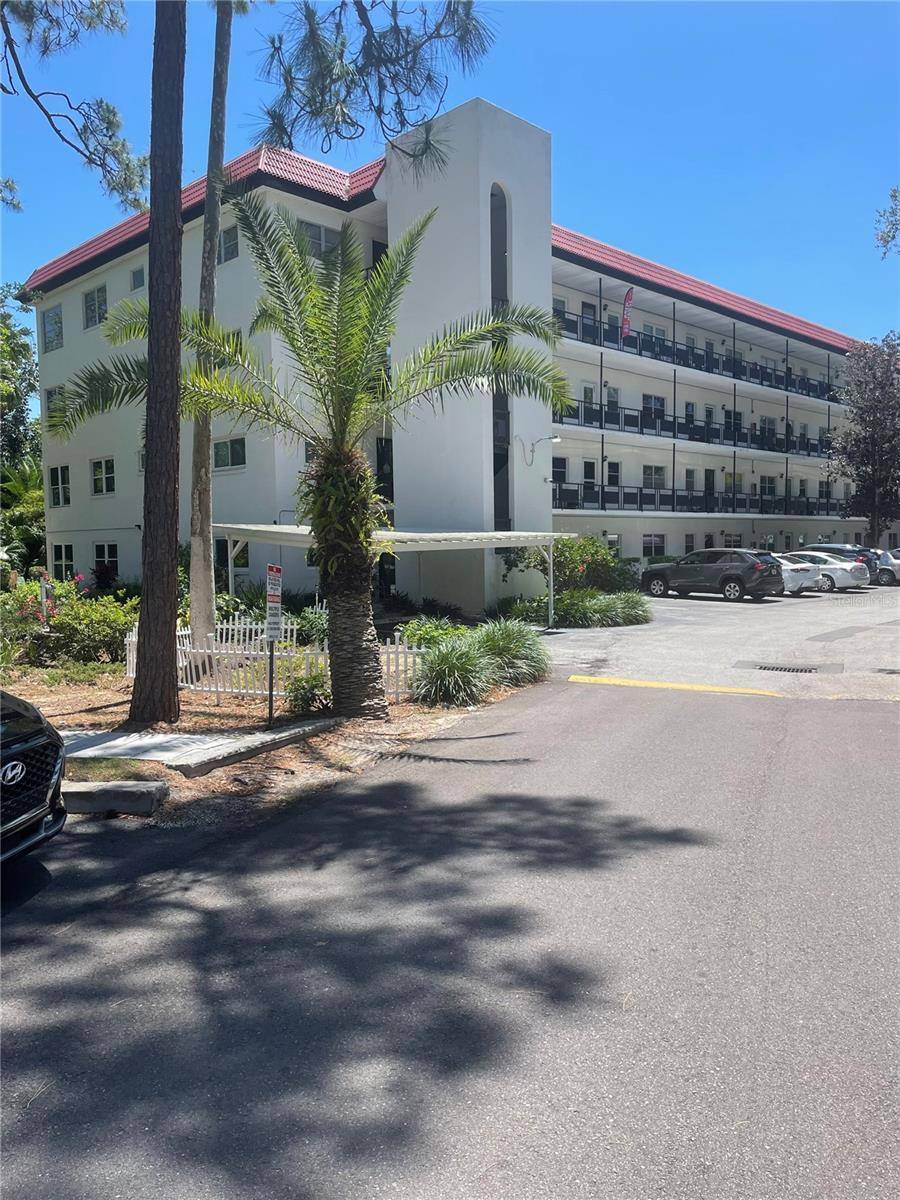 200 EL CAMINO DR #102, Winter Haven, FL 33884