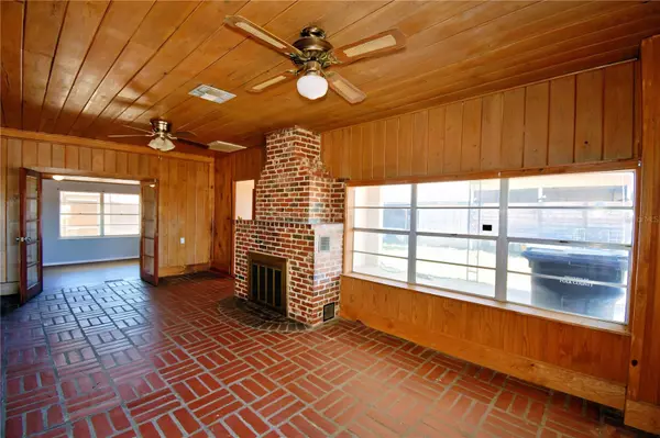 Frostproof, FL 33843,352 E HWY 630 E