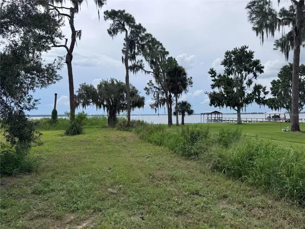 Frostproof, FL 33843,S LAKE REEDY BLVD