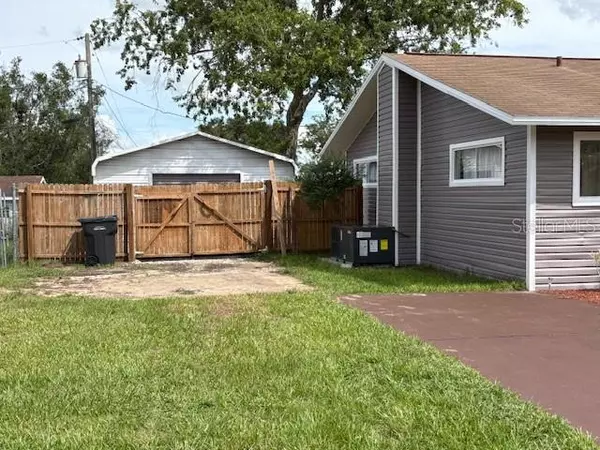 Lake Wales, FL 33898,142 MARTHA DR