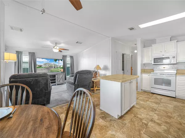 Lake Wales, FL 33898,16 QUEEN OF WATERS ST