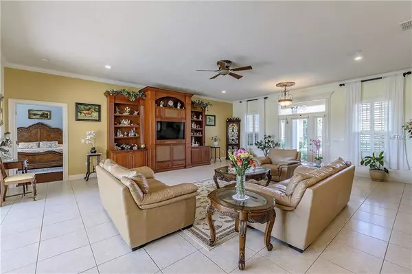 Lakeland, FL 33813,845 WHISPER WOODS DR