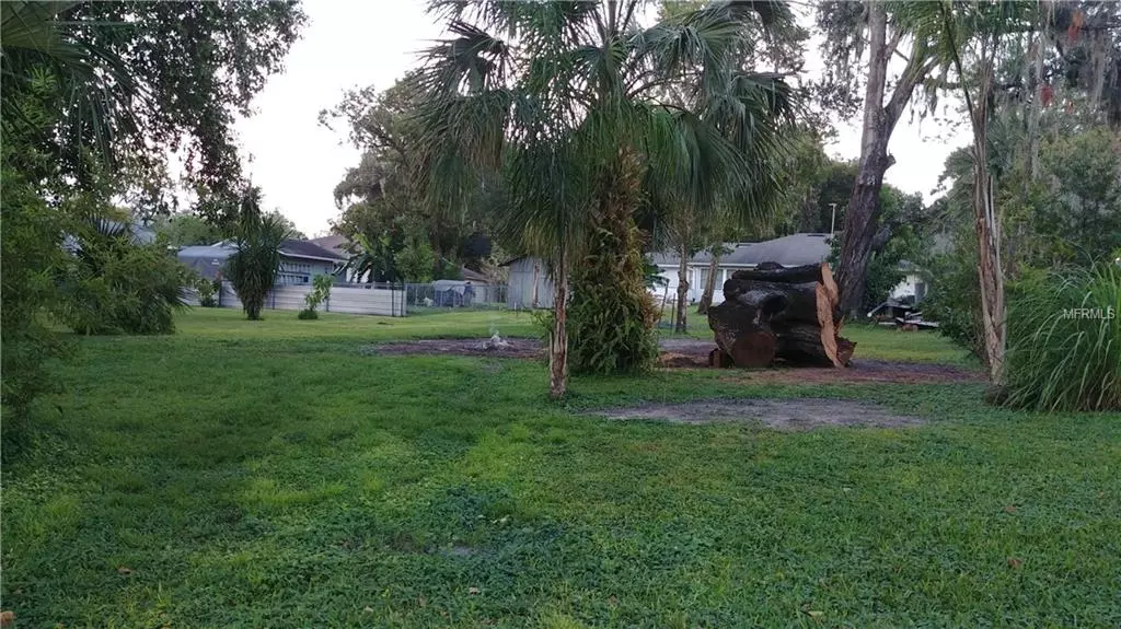 1ST SQ NW, Lakeland, FL 33810