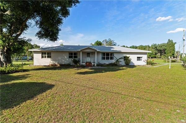 3339 W SOCRUM LOOP RD, Lakeland, FL 33810