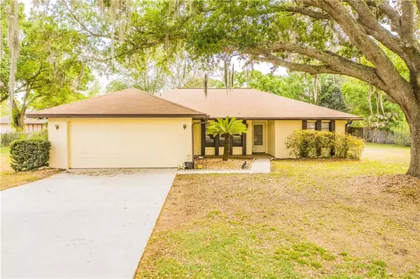 1329 RIDGEGREEN LOOP N, Lakeland, FL 33809