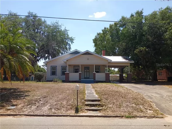19 D ST,  Frostproof,  FL 33843