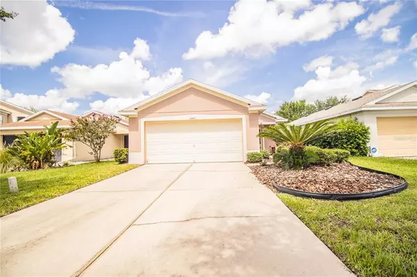 11445 CRESTLAKE VILLAGE DR, Riverview, FL 33569