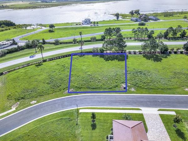 823 WATERFERN TRAIL DR, Auburndale, FL 33823