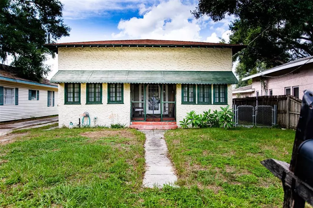 Winter Haven, FL 33881,813 AVENUE F NE