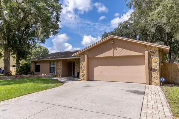 3956 APPLEGATE CIR, Brandon, FL 33511