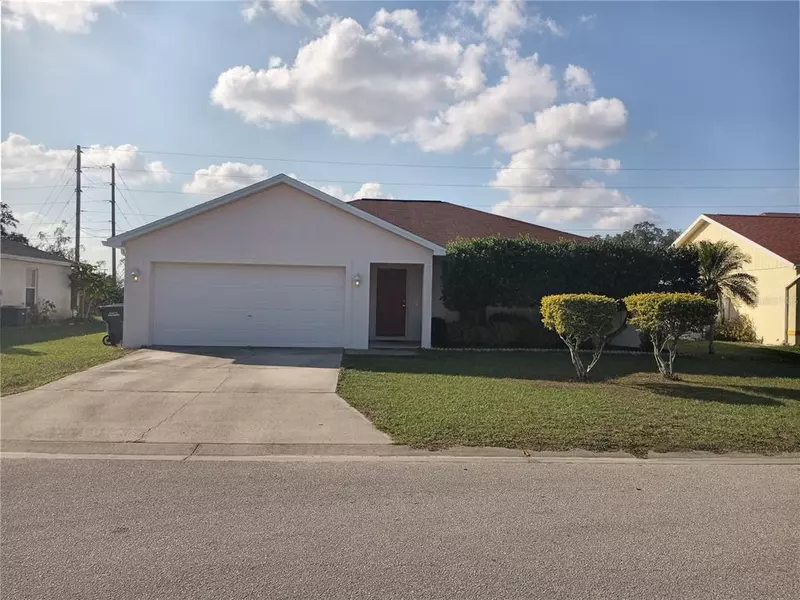 4512 GREAT BLUE HERON DR, Lakeland, FL 33812