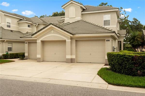 698 GRASSLANDS VILLAGE CIR #698,  Lakeland,  FL 33803