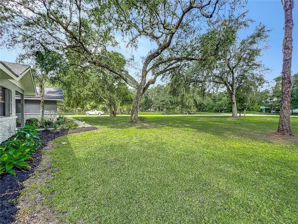 Lakeland, FL 33810,1515 COUNTRY OAKS LN