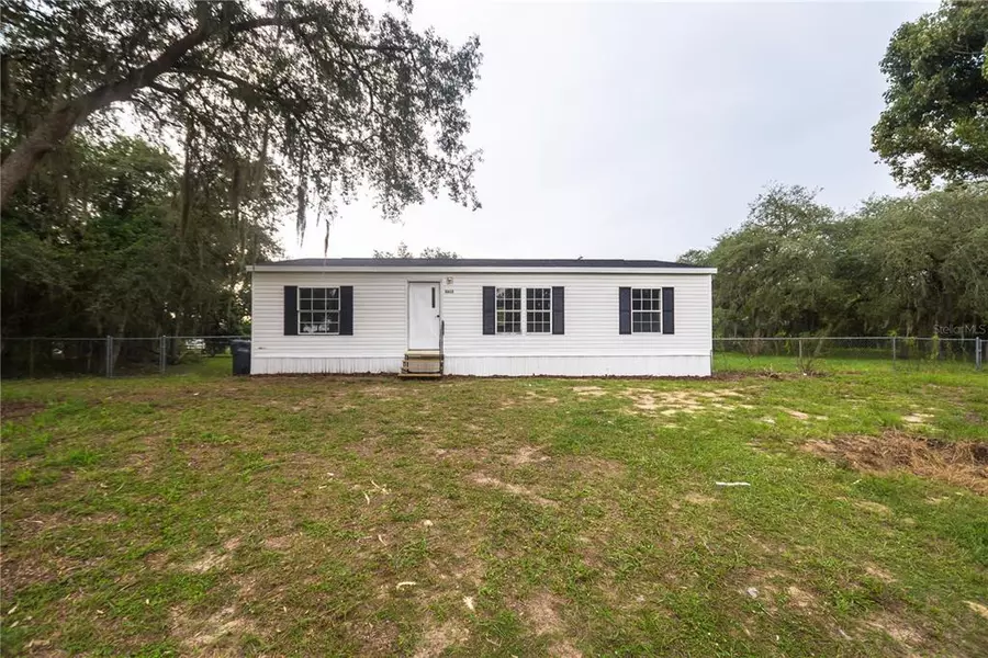 3825 CARRIAGE DR, Lake Wales, FL 33898