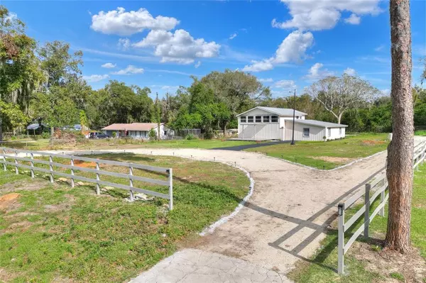 Riverview, FL 33569,8006 VALRIE LN