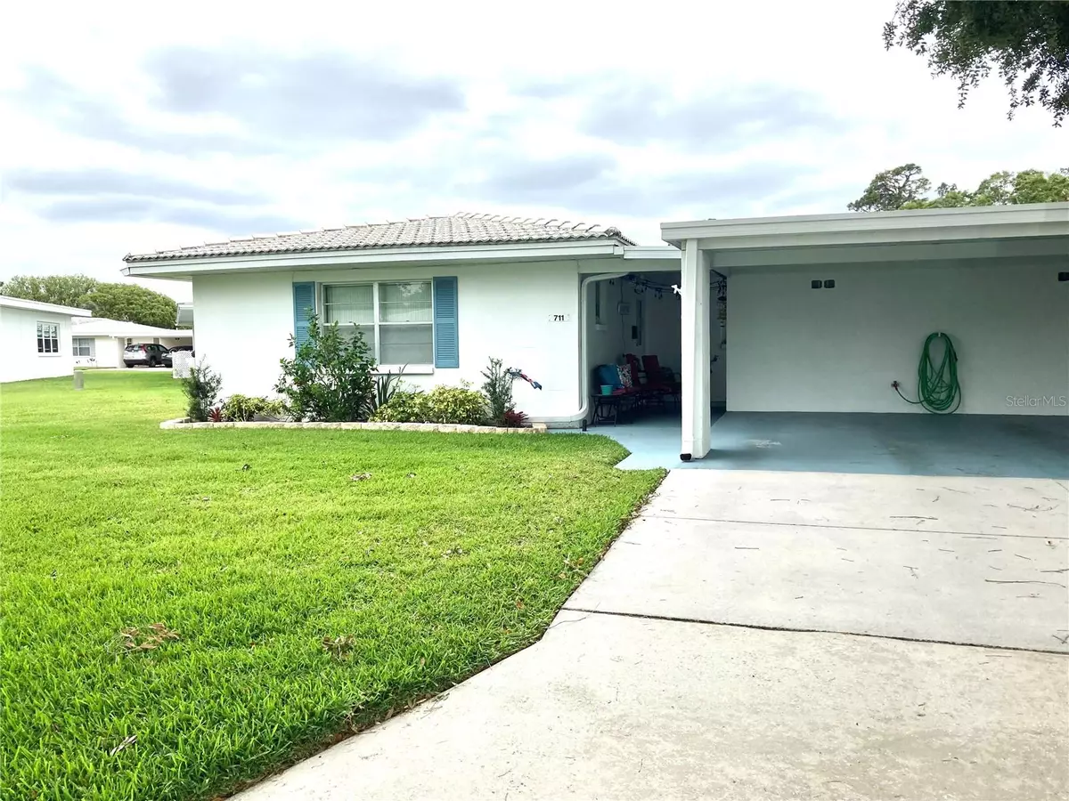 Lakeland, FL 33803,711 BARBER CIR ##711