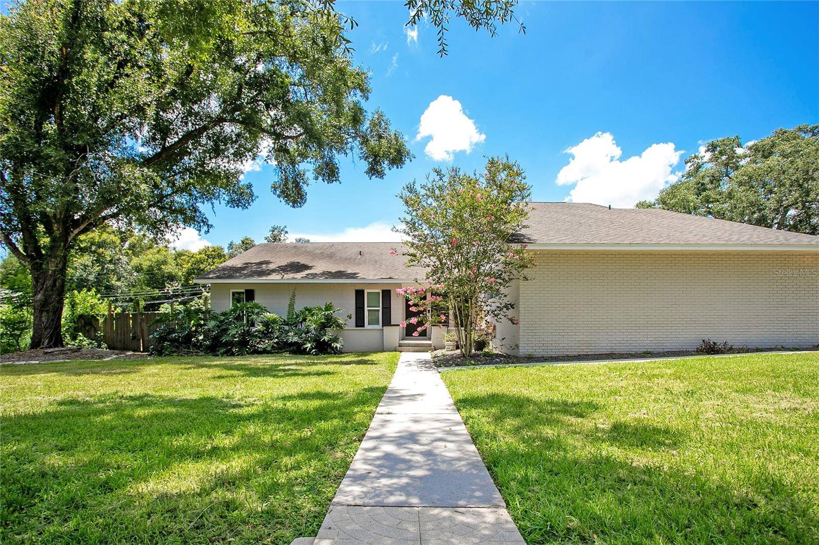 4935 HIDDEN HILLS DR, Lakeland, FL 33812