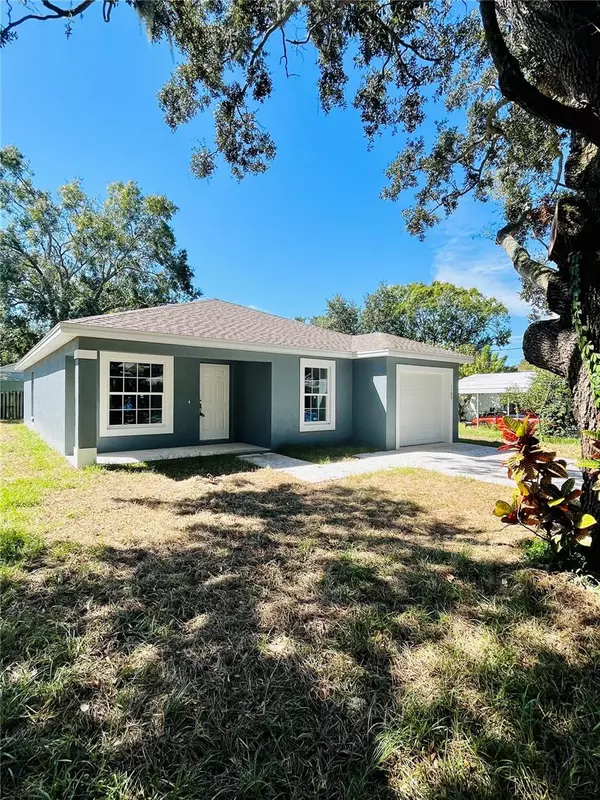 1105 NE 4TH ST,  Mulberry,  FL 33860