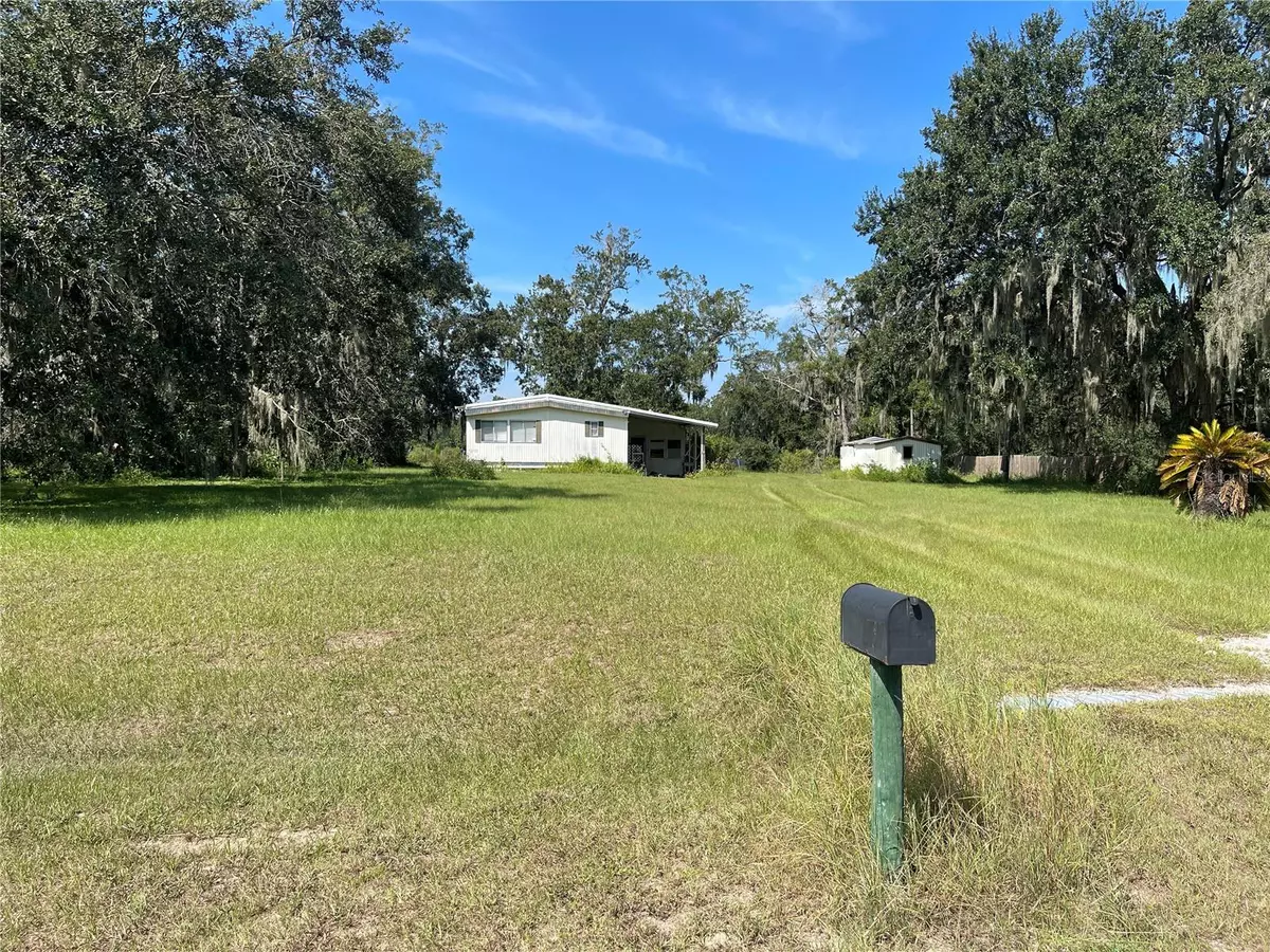 Mulberry, FL 33860,201 W CESARA DR