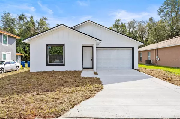 820 AVE R NE, Winter Haven, FL 33881