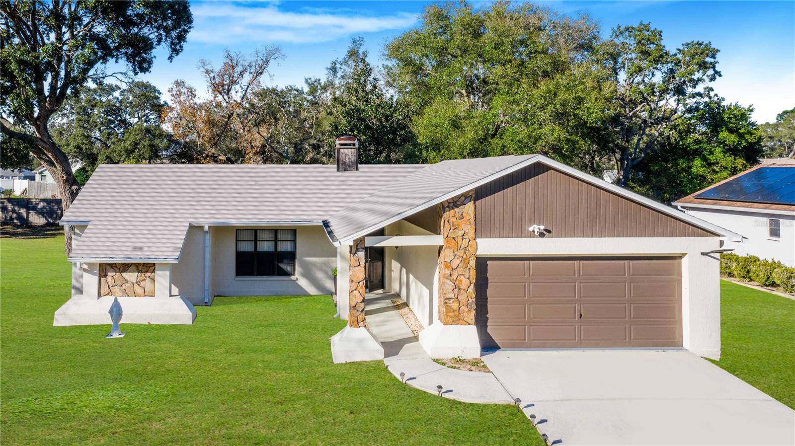 8043 PHILATELIC DR, Spring Hill, FL 34606